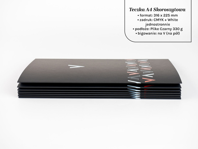 Teczki skoroszytowe A4 na czarnym papierze